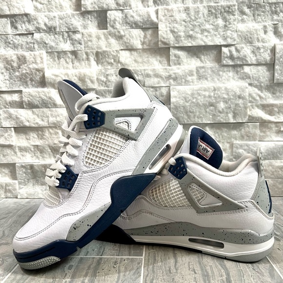 💎Nike’s 👟 Great condition💎 Jordan4 men’s size 8. Offering $100 off. stock X. - Picture 5 of 10